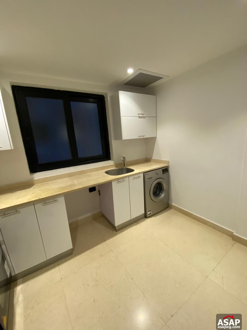 Furnished Apartment for Rent in The WaterWay