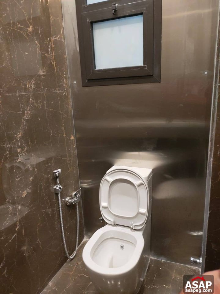 Ground Floor 263m for Rent in Eastown Compound