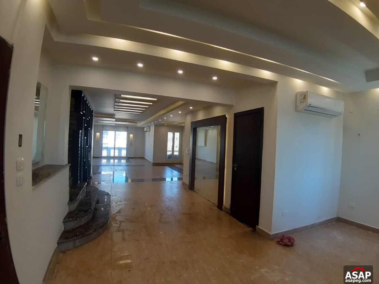 Villa for Rent in Hyde Park Villa for Rent in Hyde Park