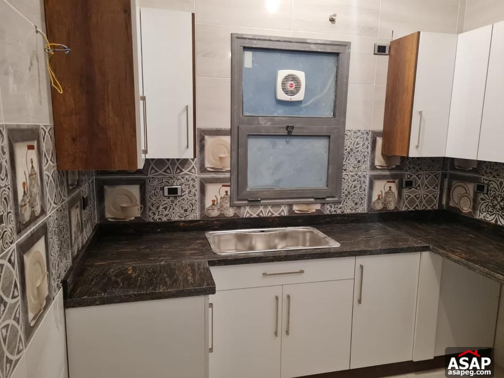 Semi Furnished Apartment for Rent in Eastown