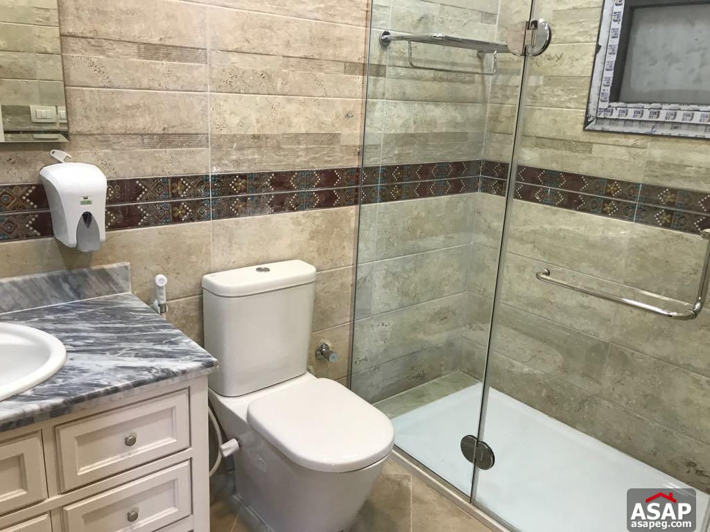 Modern Apartment in Eastown for Rent