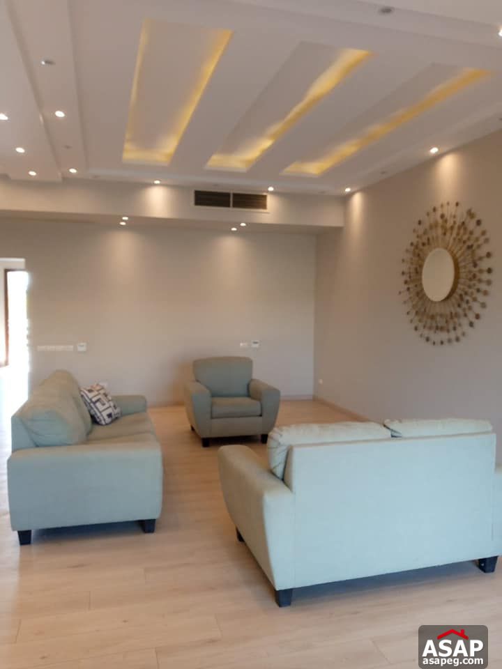 Twin House with Lake View for Sale in Palm Hills Golf View