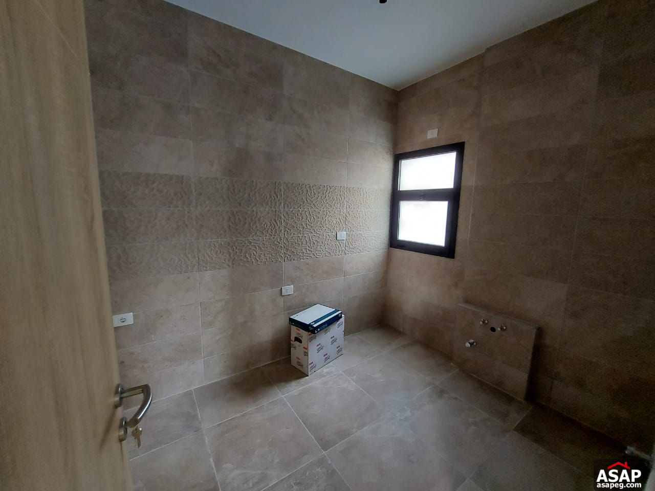 Penthouse for Rent in 5th Square