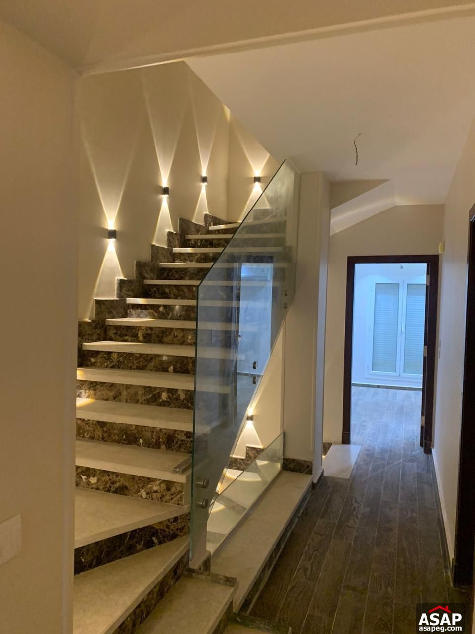 I Villa for Sale in Mountain View Hyde Park