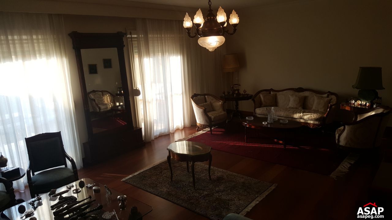 Villa for Rent in Meadows Park