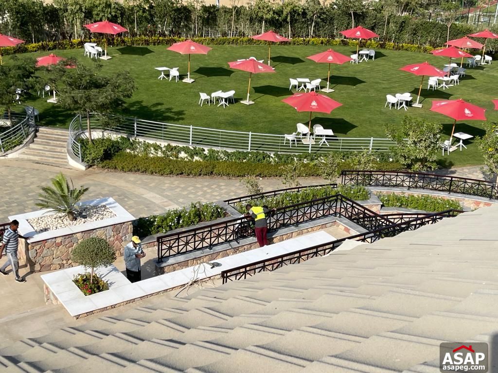 Apartment for Sale in Mountain View Compound