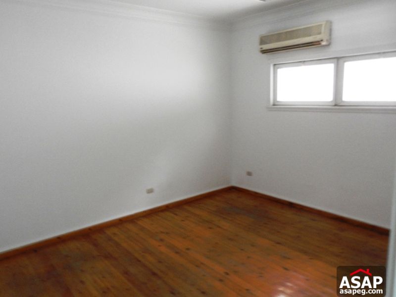 Villa with Big Garden in Katameya Residence