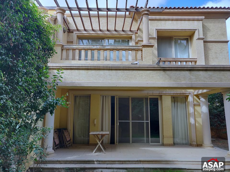 Twin House for Rent in the Villa Compound