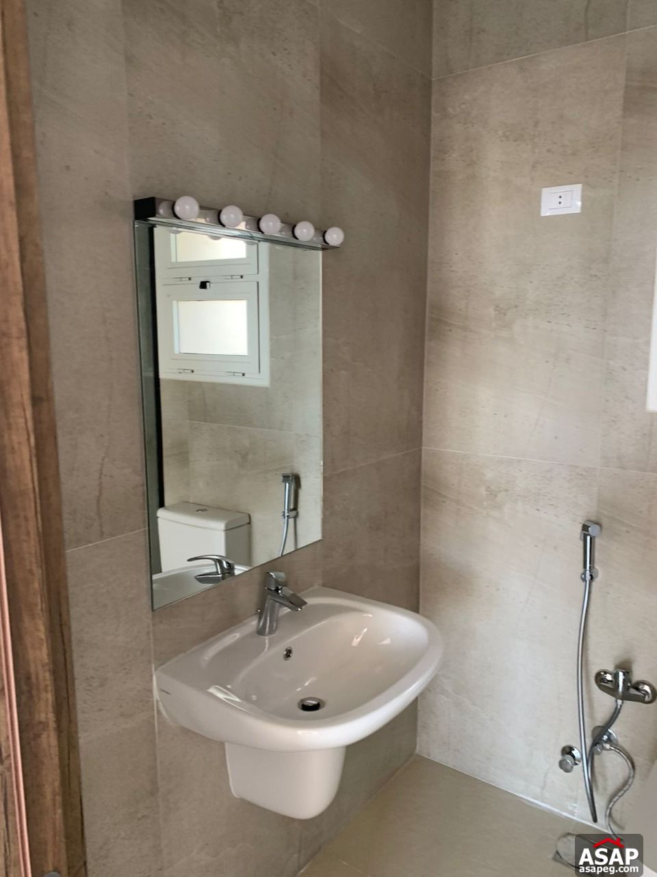 Apartment for Rent in Hyde Park Compound Apartment for Rent in Hyde Park Compound