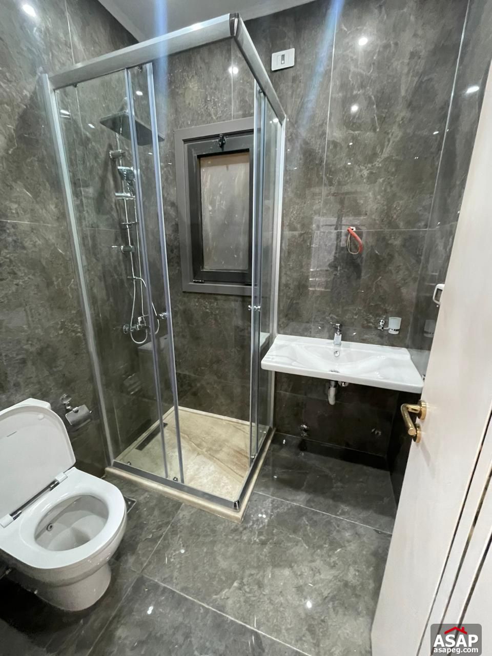 Ground Floor for Rent in Lake View Residence Ground Floor for Rent in Lake View Residence