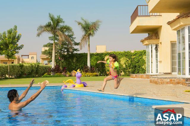 Villa stand alone in Madinaty for sale