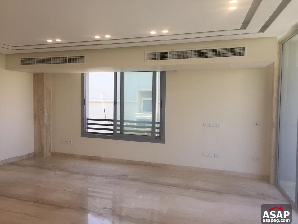 Apartment for Rent in West Golf Apartment for Rent in West Golf