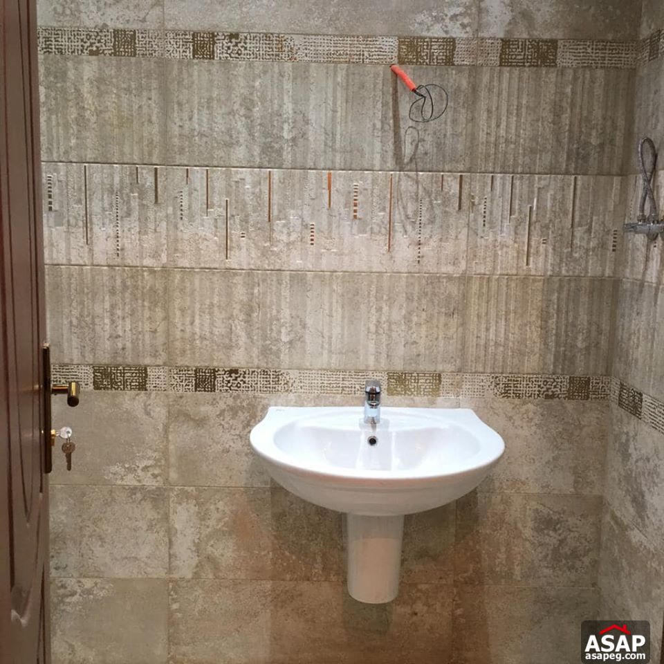 Duplex with Garden in Eastown for Rent