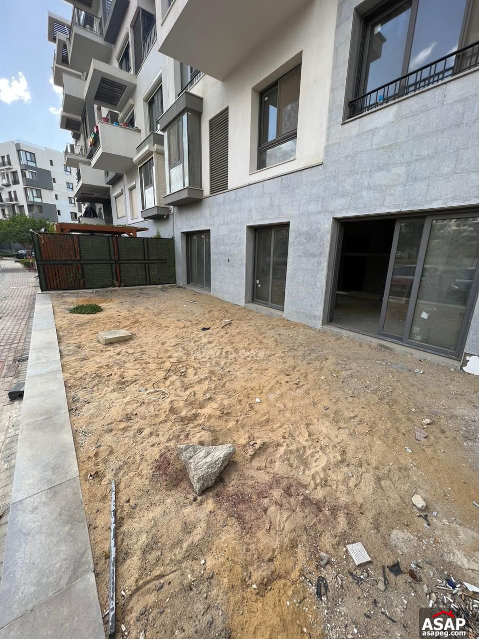 Duplex with Garden for Sale in Eastown Sodic Duplex with Garden for Sale in Eastown Sodic
