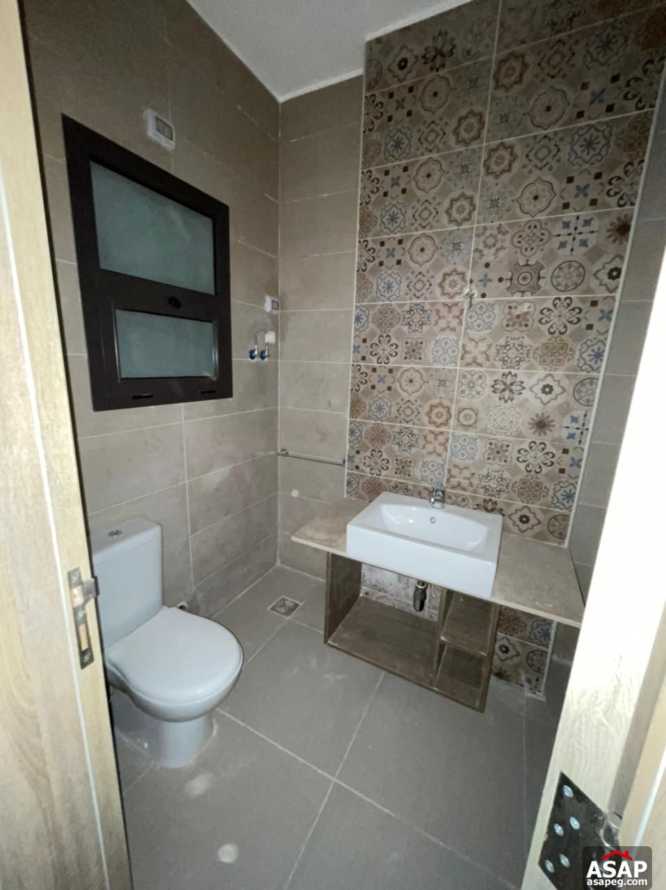 Apartment with Garden for Rent in Fifth Square Apartment with Garden for Rent in Fifth Square