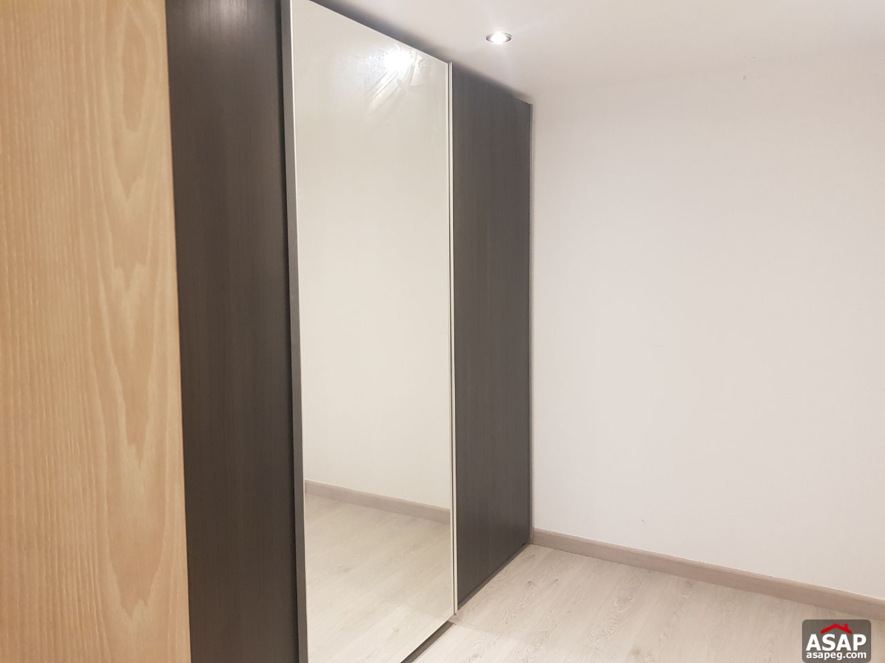 Furnished Basement for Rent in Lake View