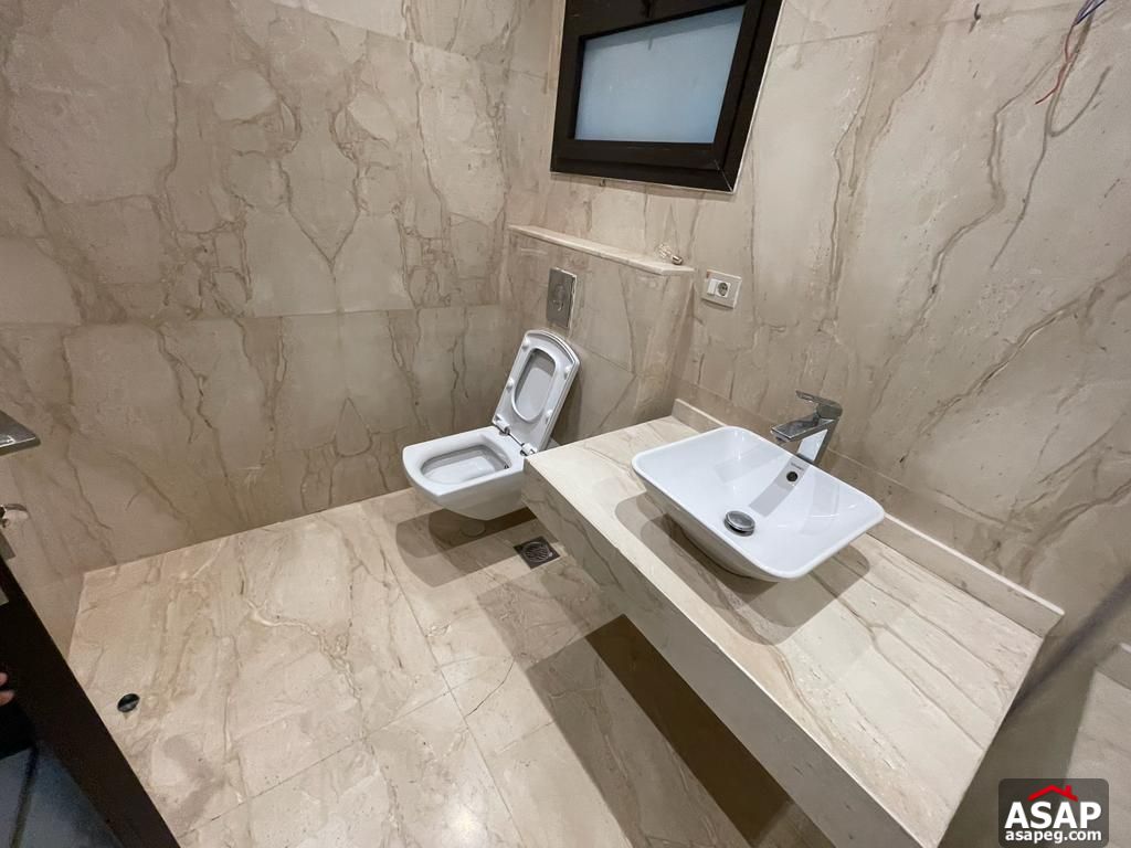 Duplex with Garden for Rent in Eastown