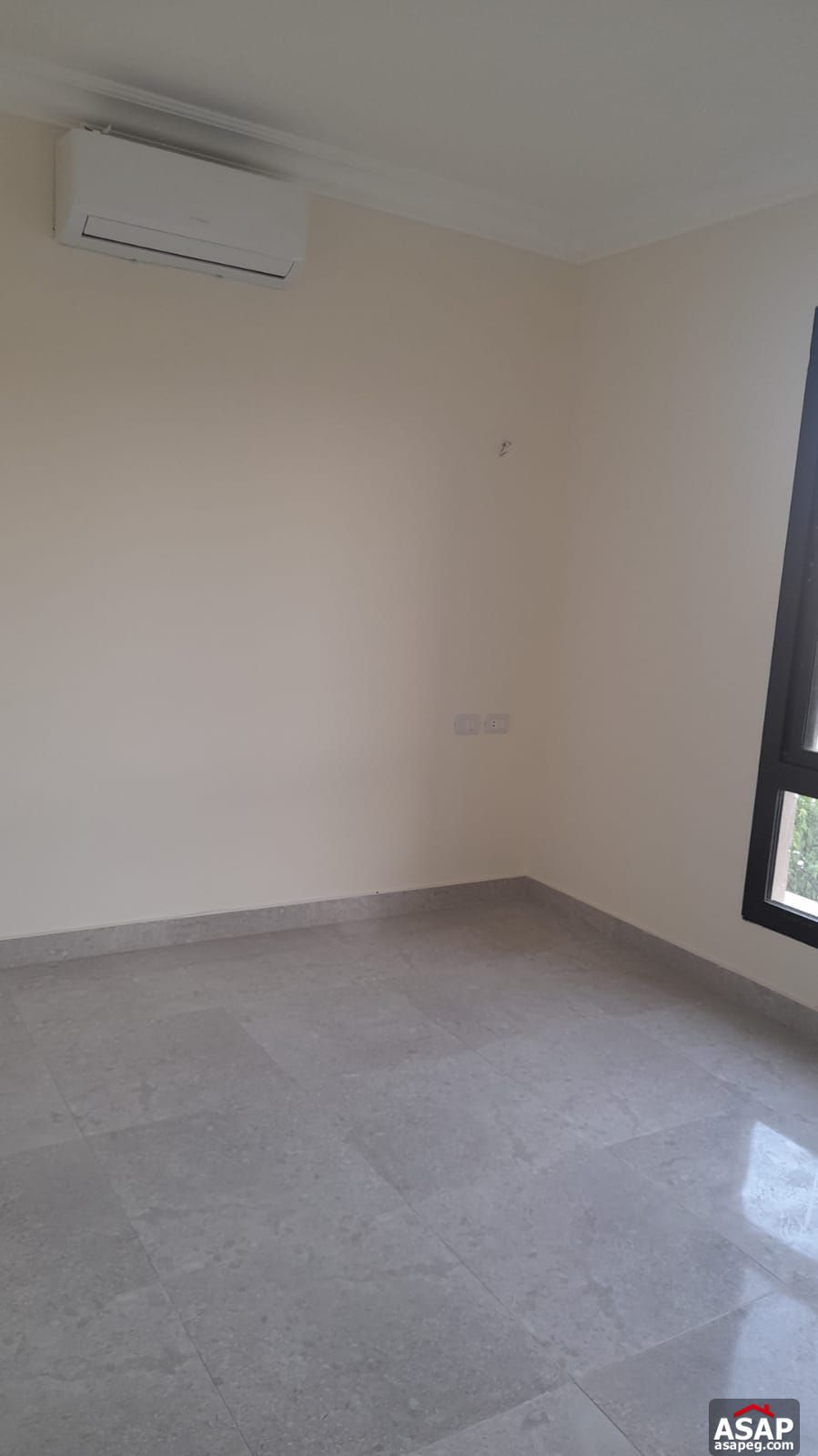 Semi Furnished Apartment for Rent in Eastown Semi Furnished Apartment for Rent in Eastown