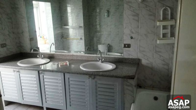 Furnished Apartment with Balcony for Rent in Maadi