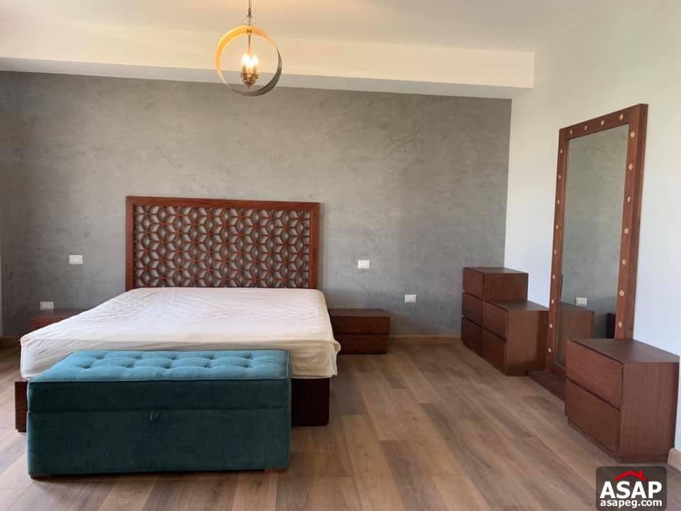 Twin House for Rent in Greens Compound