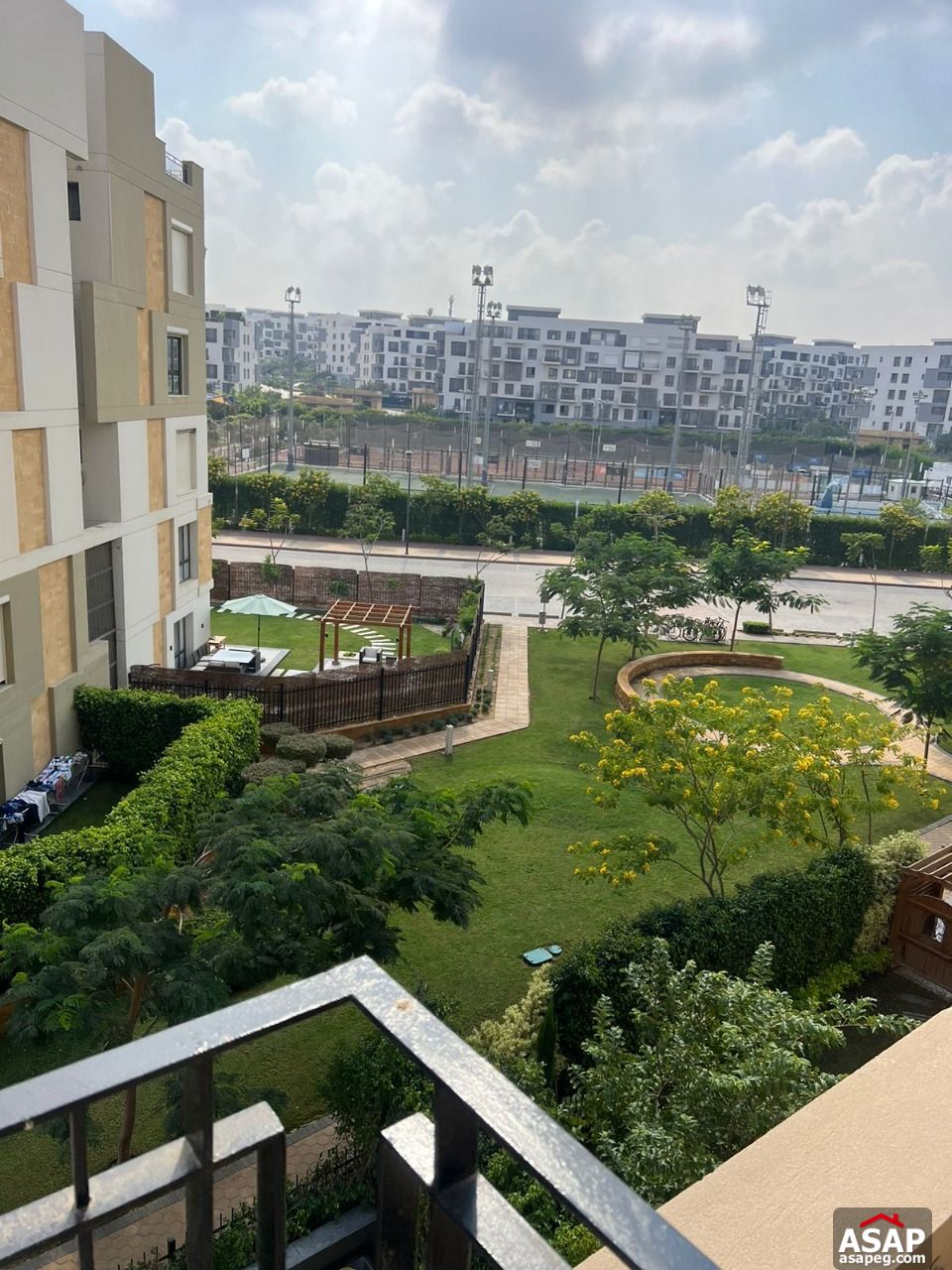 Triplex for Sale in Eastown Sodic Triplex for Sale in Eastown Sodic