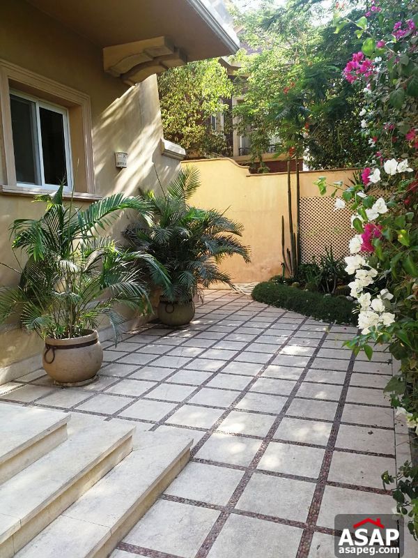 Villa for Rent in City View Villa for Rent in City View