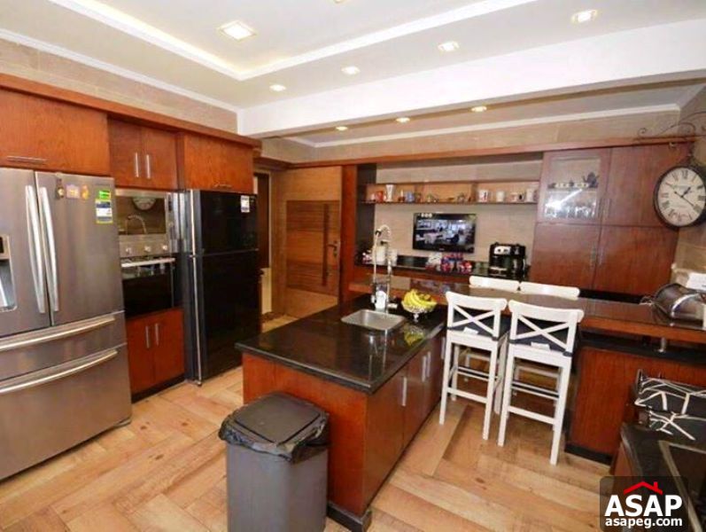 Villa with Pool for Sale in Mountain View 2 Villa with Pool for Sale in Mountain View 2