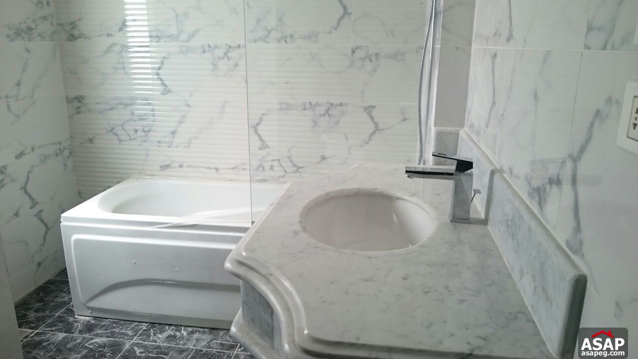 Twin House with Garden for Rent in Bellagio