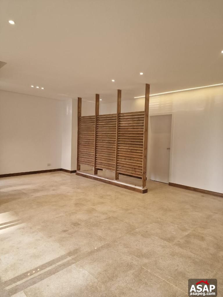 Apartment in Village Gate Palm Hills Apartment in Village Gate Palm Hills