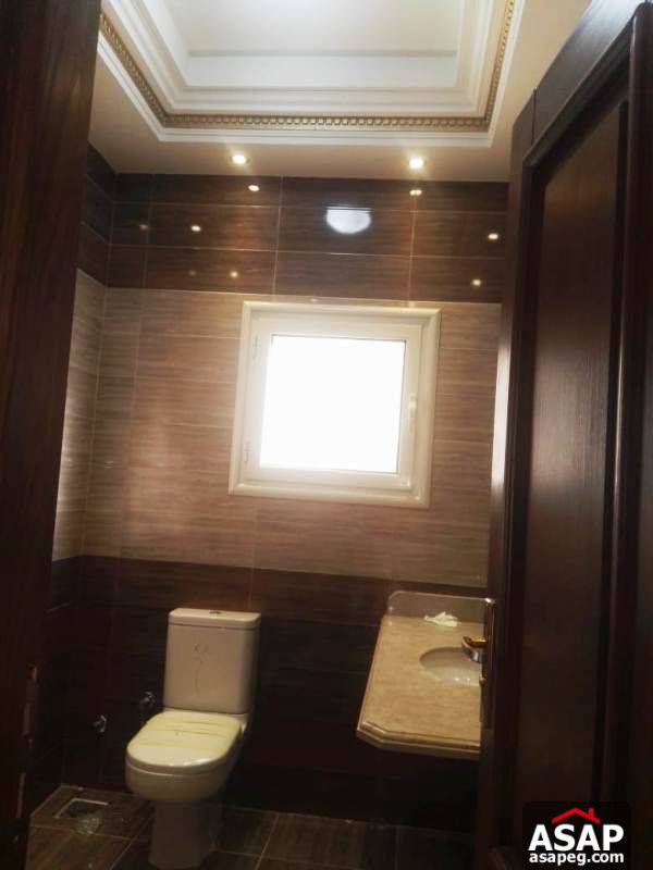 Apartment for Rent in West Golf Apartment for Rent in West Golf