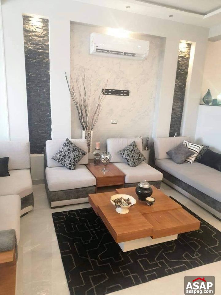 Town House for Rent in Royal Meadows Town House for Rent in Royal Meadows