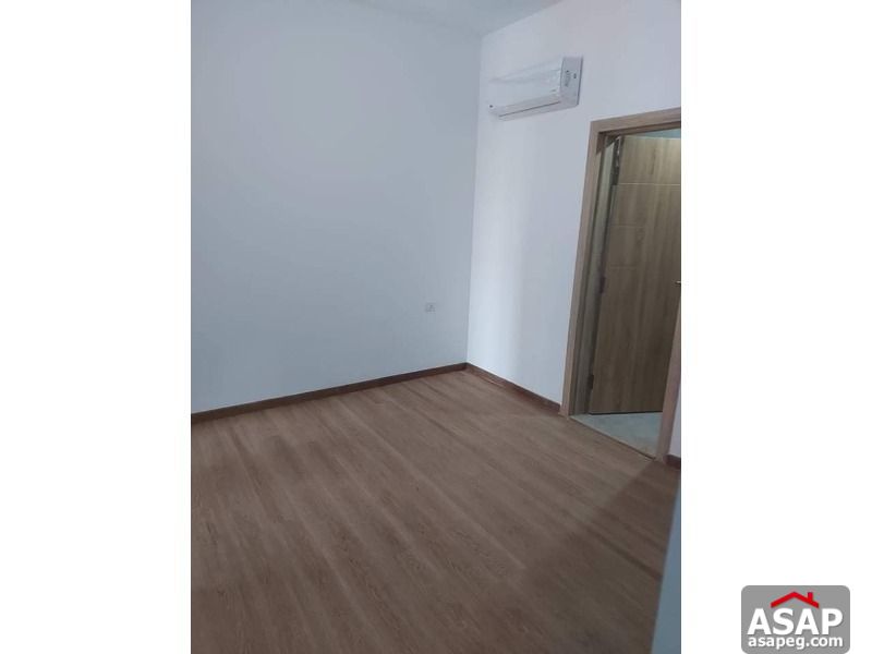 Finished Apartment for Sale in Fifth Square Finished Apartment for Sale in Fifth Square