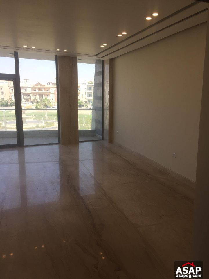 Apartment for Rent in West Golf Apartment for Rent in West Golf