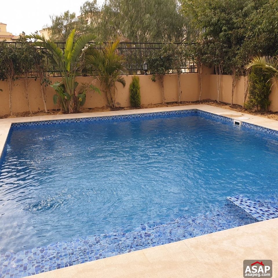 Villa with Pool for Rent in Hyde Park Villa with Pool for Rent in Hyde Park