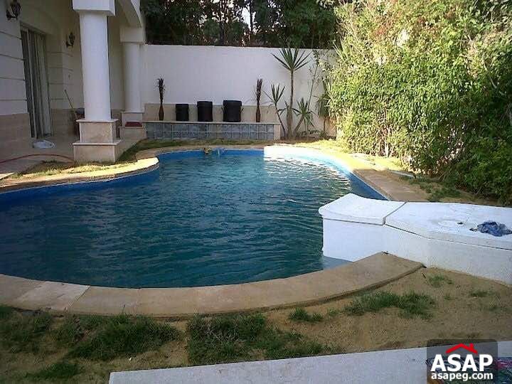 Twin House with Swimming Pool in Katameya Residence