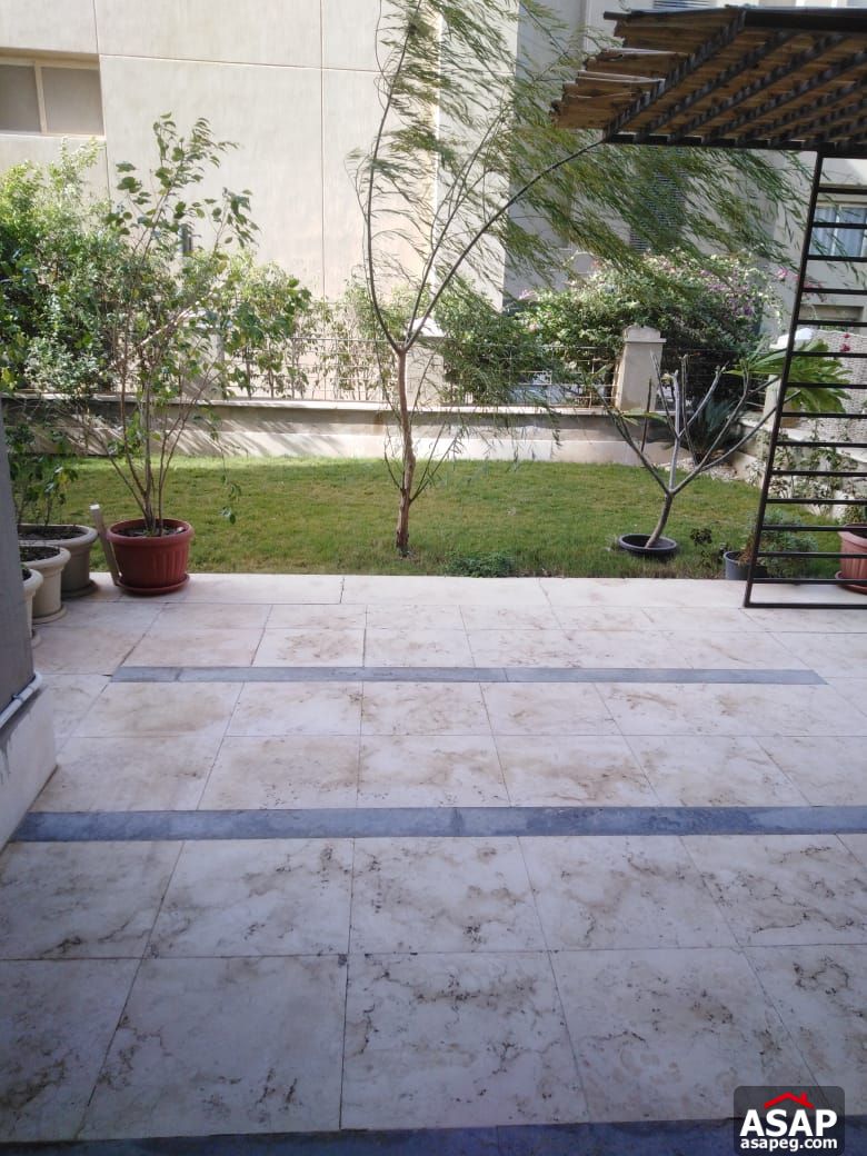 Apartment with Garden in the Village