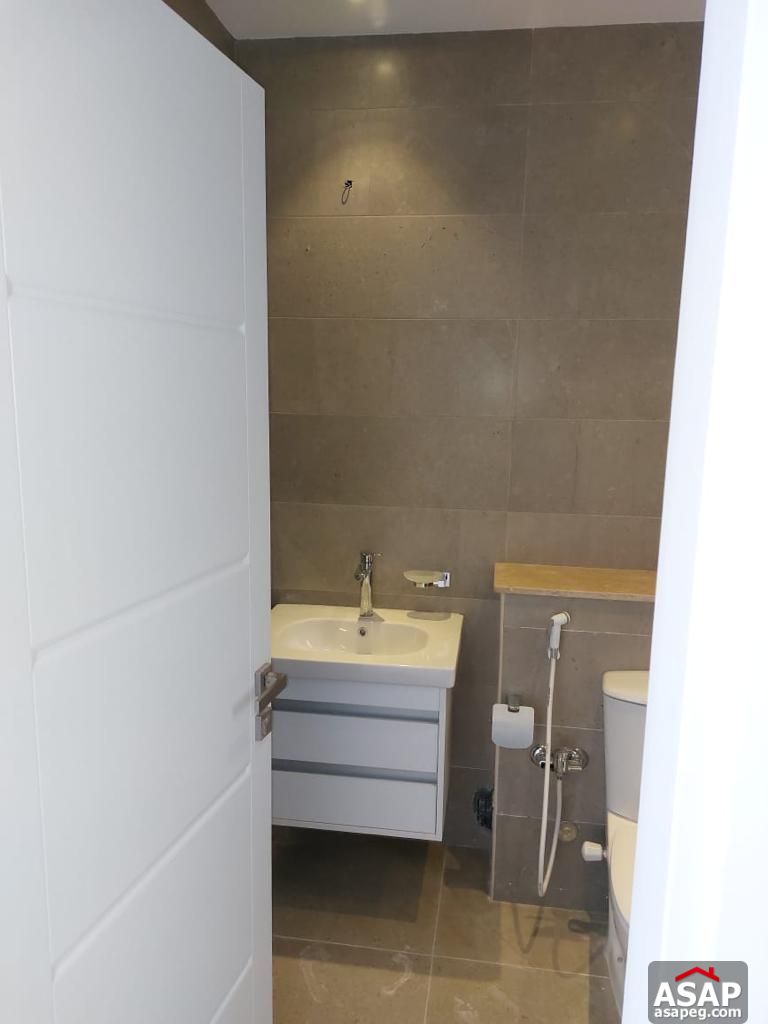 Apartment in Eastown Compound for Rent Apartment in Eastown Compound for Rent