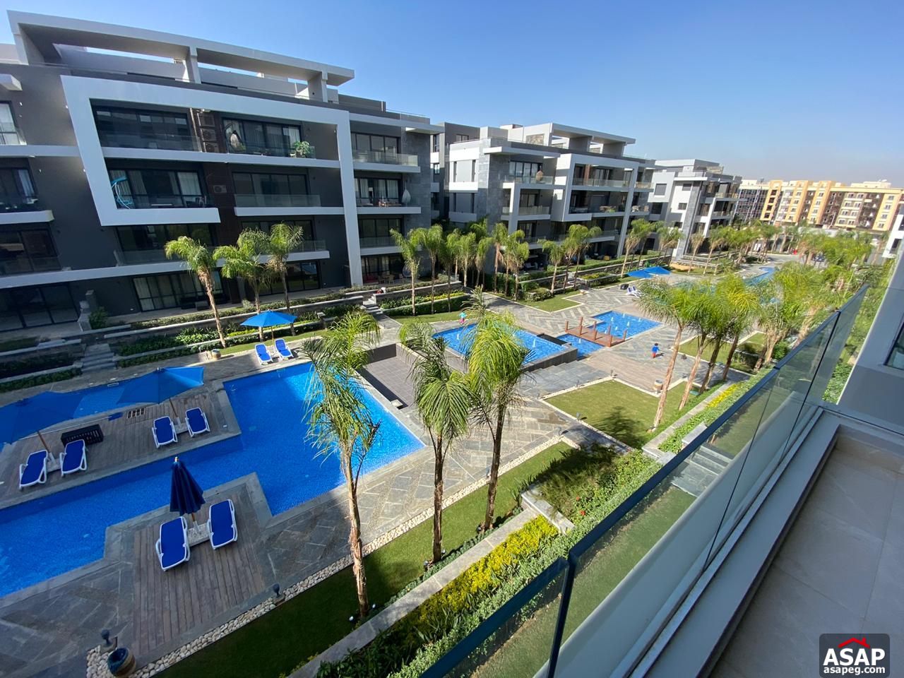 Apartment with Lake View for Rent in Patio 7 Apartment with Lake View for Rent in Patio 7