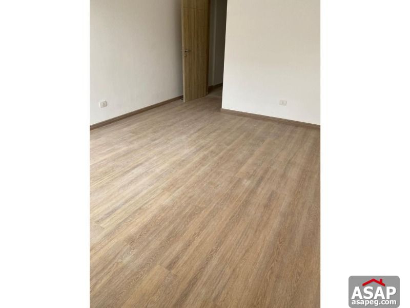 Finished Apartment for Sale in Fifth Square Finished Apartment for Sale in Fifth Square