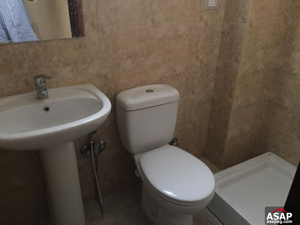 Triplex with Roof for Sale in Eastown