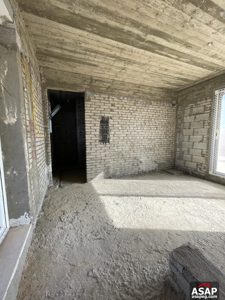 Villa for Sale in Mivida Emaar