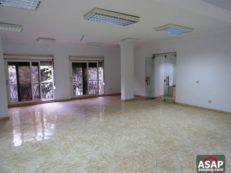 Villa with Big Garden in Katameya Residence