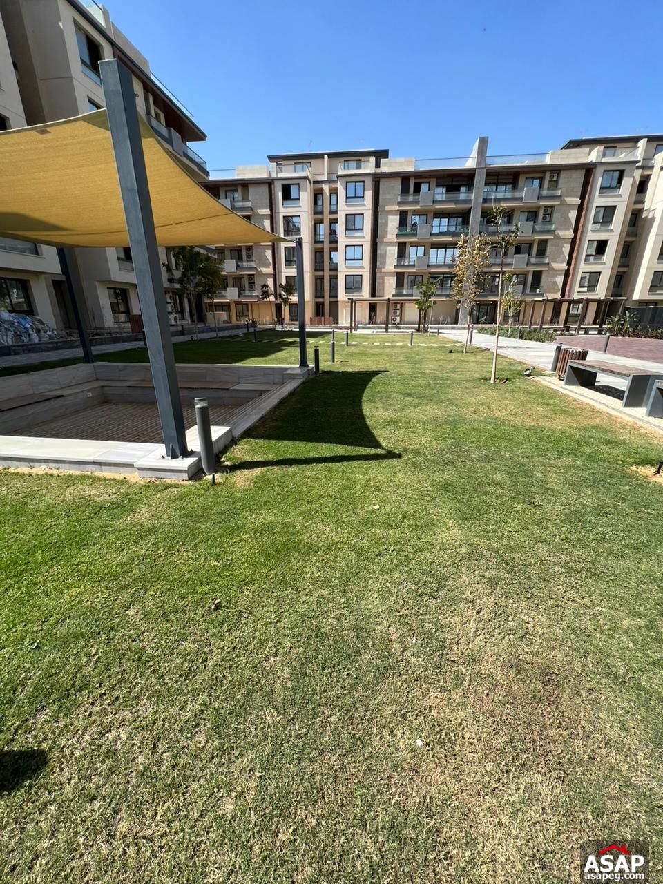 Ground Floor for Sale in Azad Compound