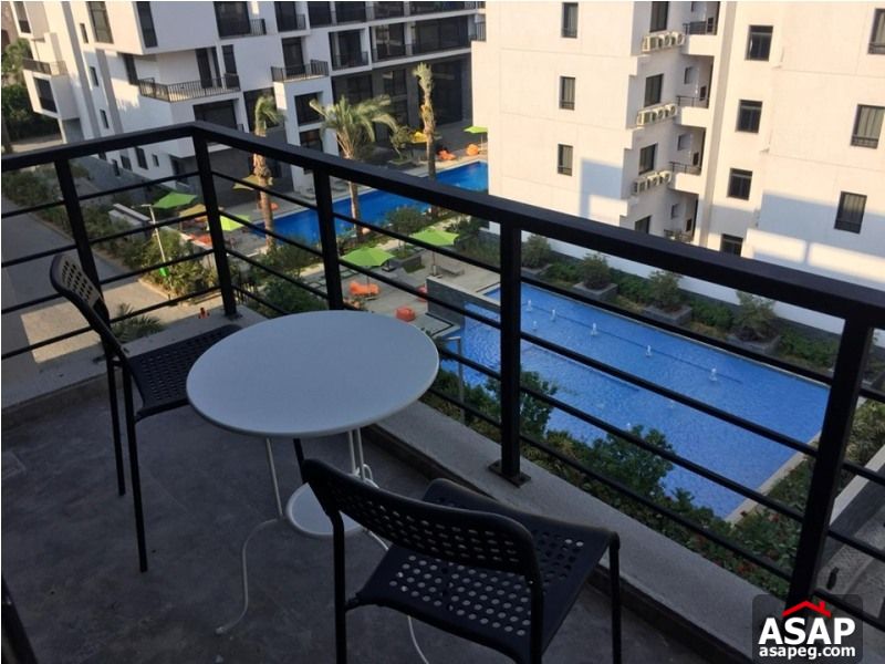 Modern Flat with Pool View for Rent in The WaterWay