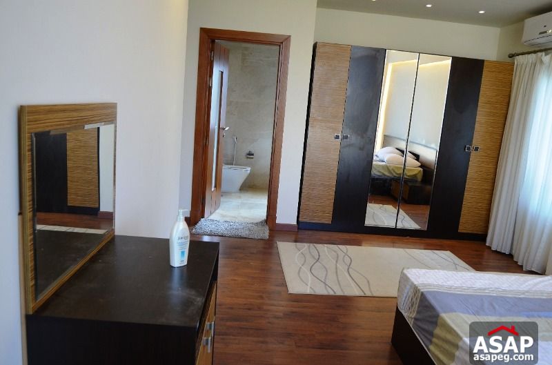 Apartment for Rent in the WaterWay Apartment for Rent in the WaterWay