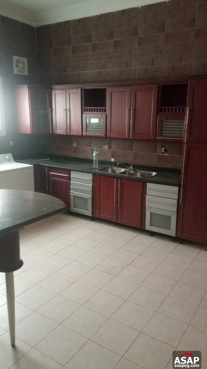 Apartment with Garden View for Rent in West Golf