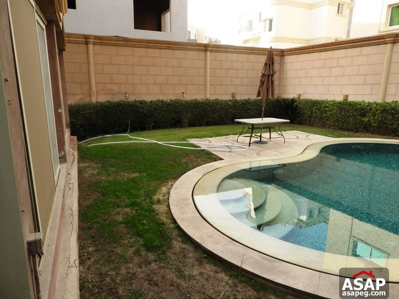 Apartment with Garden in West Golf Apartment with Garden in West Golf