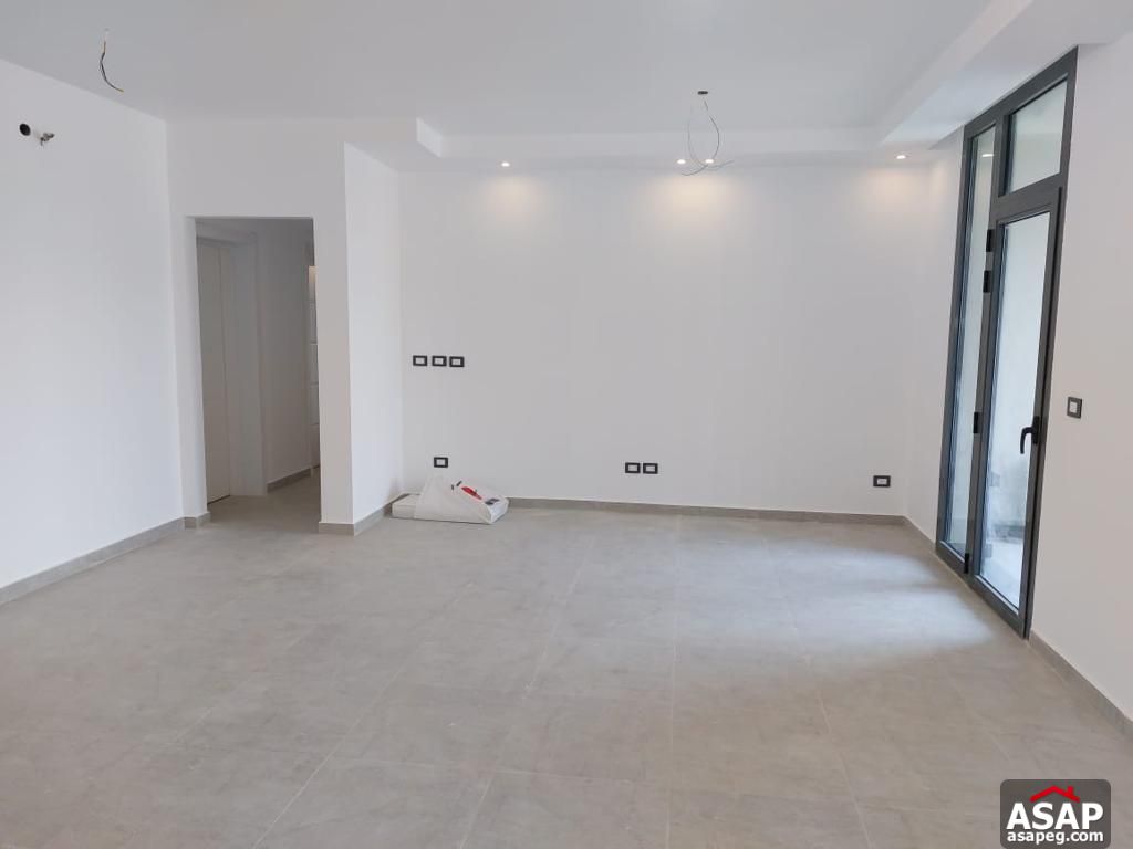 Apartment in Eastown Compound for Rent Apartment in Eastown Compound for Rent