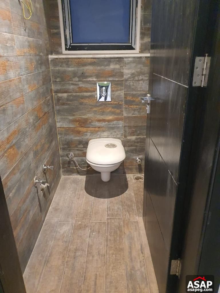 Semi Furnished Apartment for Rent in The WaterWay