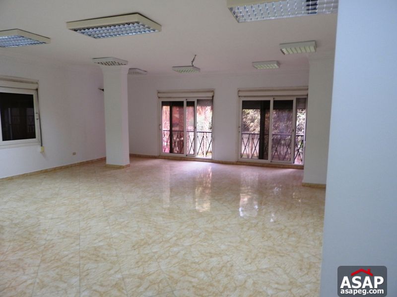 Villa with Big Garden in Katameya Residence